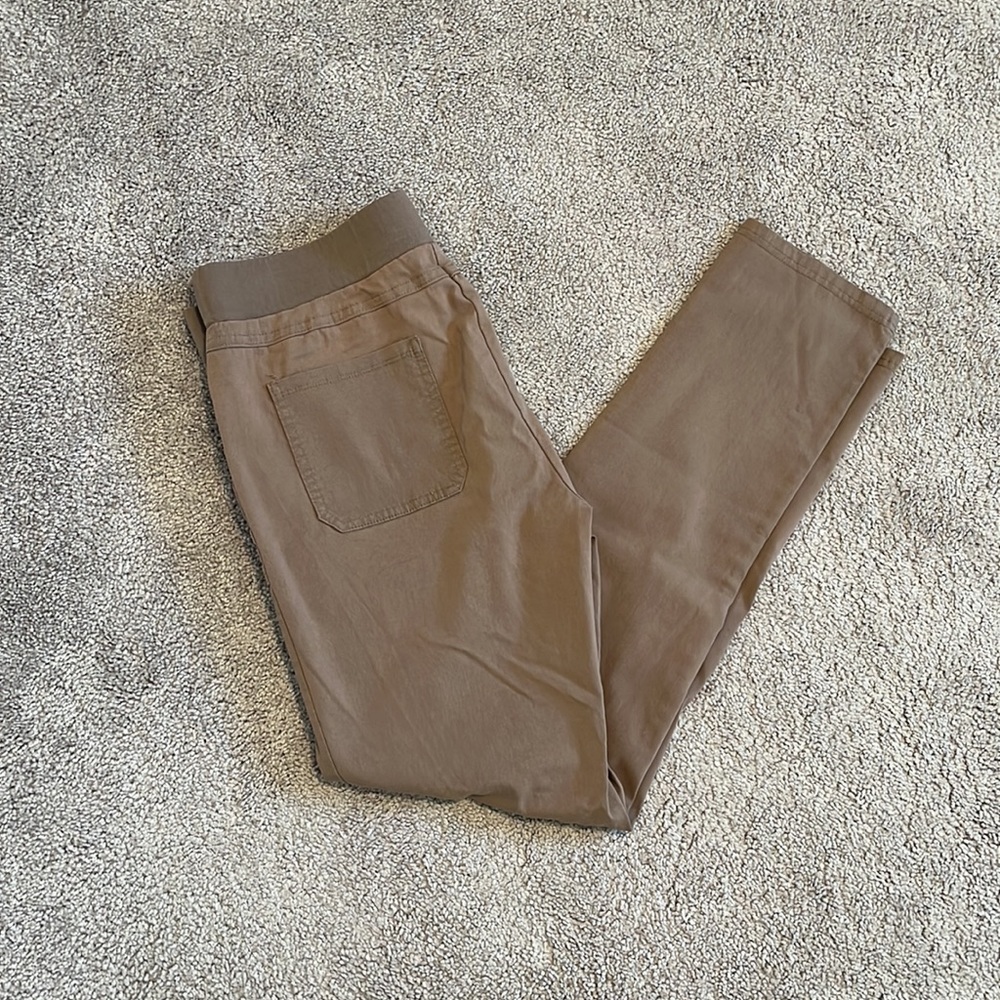89th and Madison pull on pants size medium